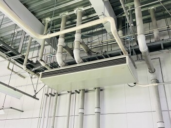 スズキアリーナ静岡東の工場が冷暖房完備になりました！