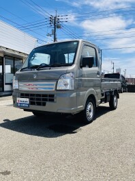 キャリイトラック　KC農繁　４ＤＷ　５ＭＴ車入荷しました！！