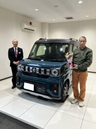 スペーシアギア　ＨＹＢＲＩＤ　ＸＺターボ　のご納車おめでとうございます！