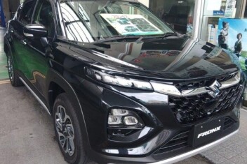 新型フロンクス試乗車