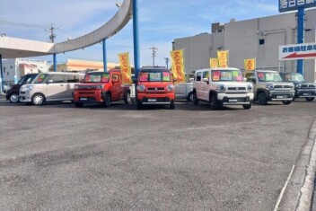 続々入荷中