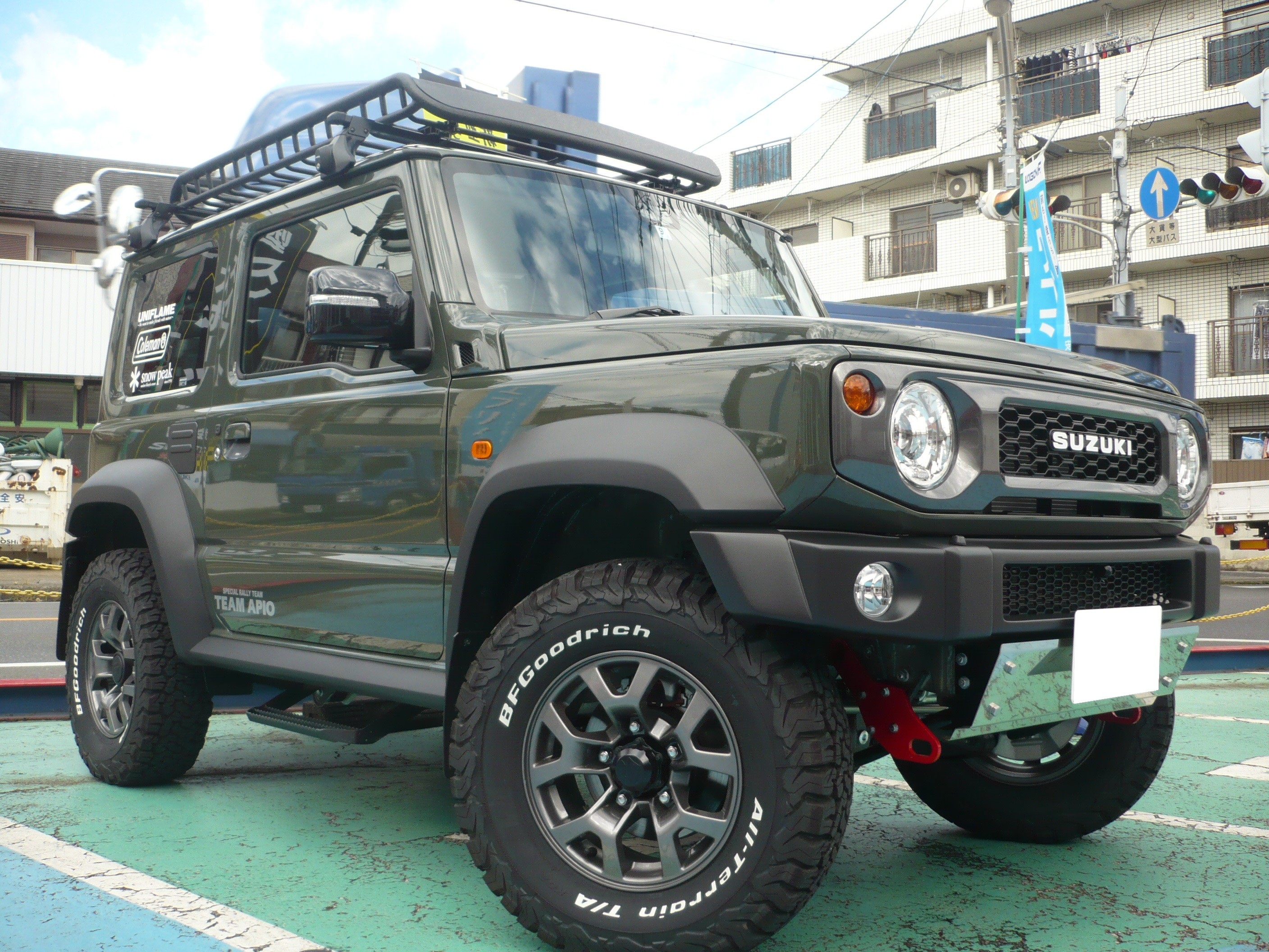 当店一番人気】 即決 美品 バリ山 ジムニーシェラ 社外ブラックアルミ
