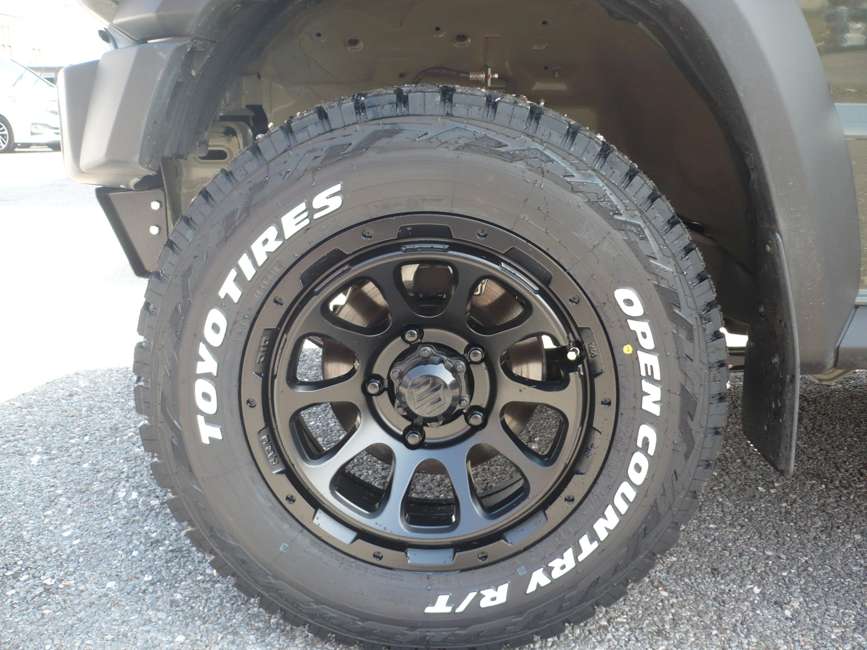 シンプルでおしゃれ モーターファームD10 ジムニーJB74シエラ用 新品未