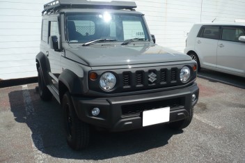 新車ジムニーシエラ納車です。