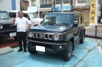 新車ジムニーノマド納車です。