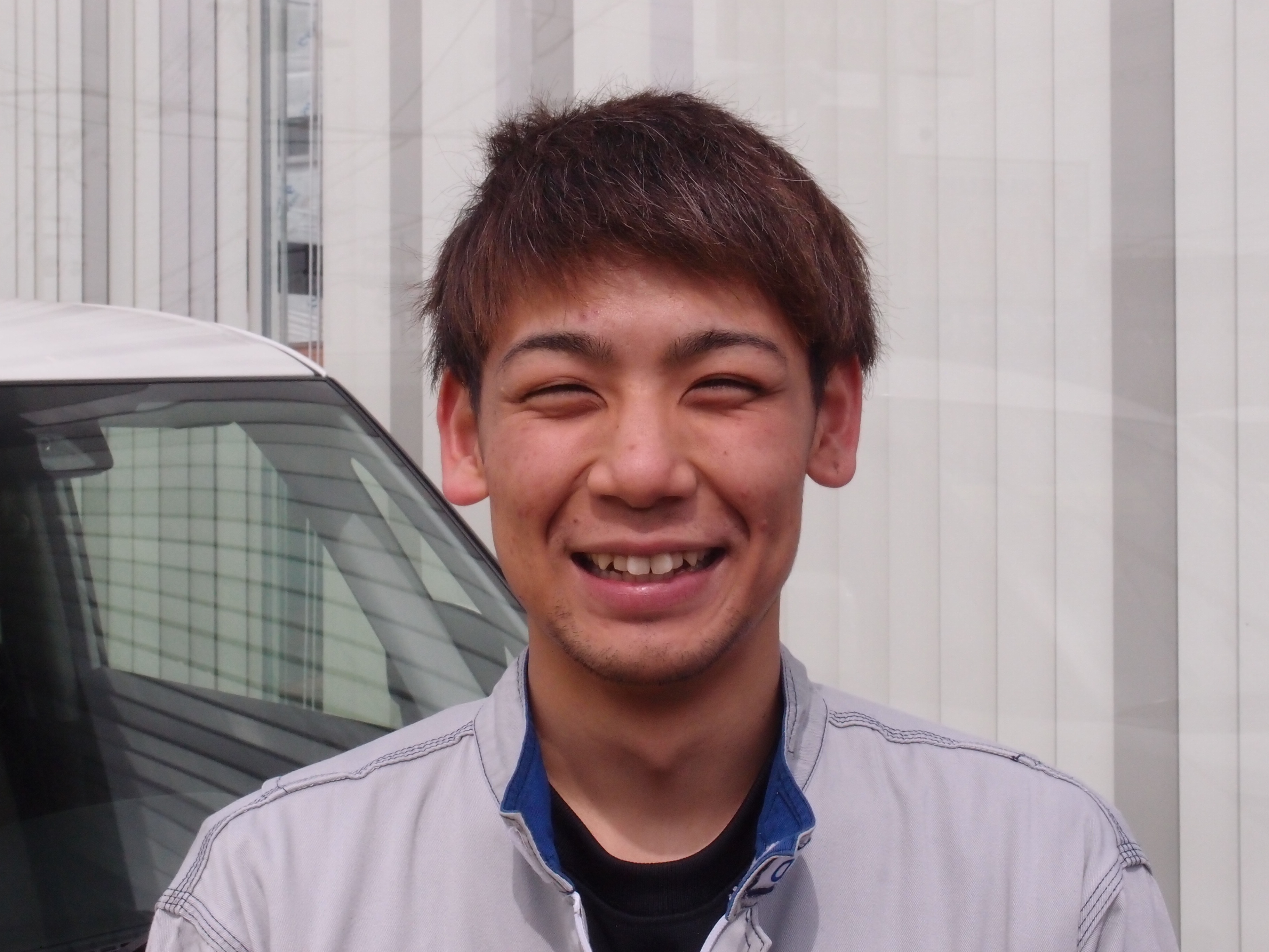 スタッフ紹介 スズキアリーナ寝屋川北