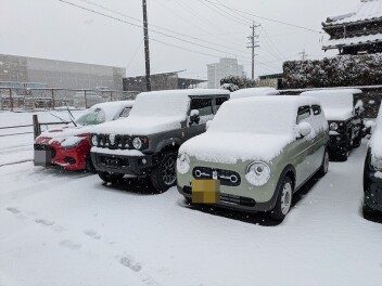 再び冬将軍。くれぐれも安全運転で。