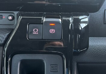 「電動パーキングブレーキ」知っていますか？