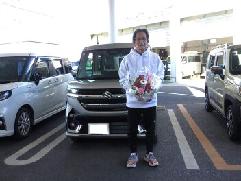 スペーシアカスタム納車させて頂きました☆