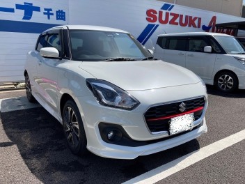 スイフトRSの試乗車始動しました！！