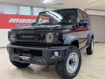スズキアリーナ小岩 ジムニーノマド展示デモカー作製中！