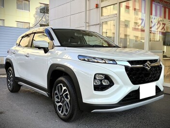 千葉市にお住まいのT様にフロンクスをご納車いたしました。