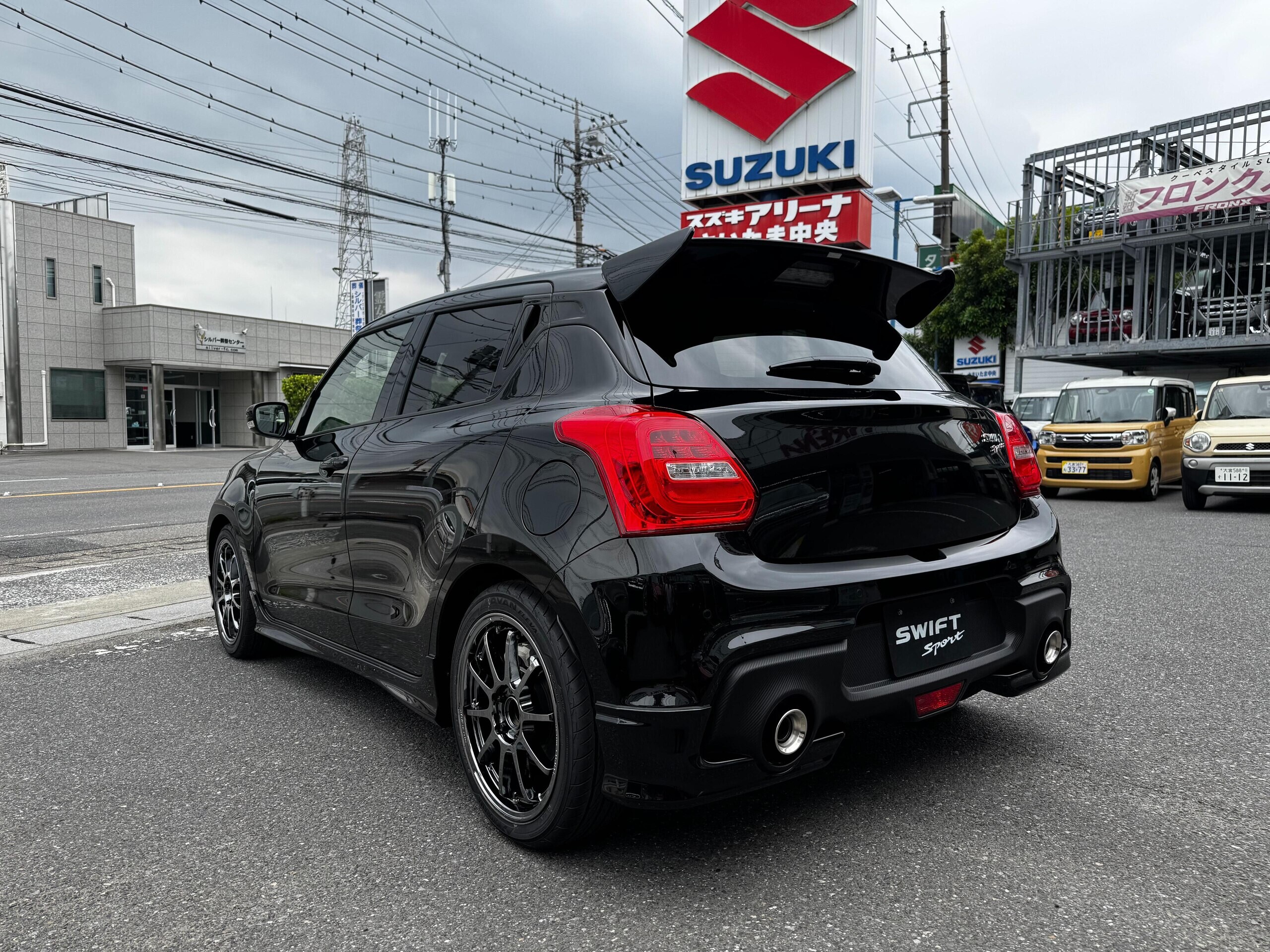 ブラックエディションリヤ即納車