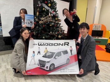進化を続けるスタンダード・ワゴン。  NEW「ワゴンR」 登場！