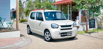 軽乗用車「アルト」を一部仕様変更