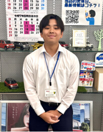 NEW　STAFF　ふじい！