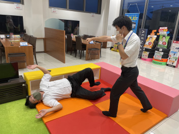 新入社員の鈴木です！！