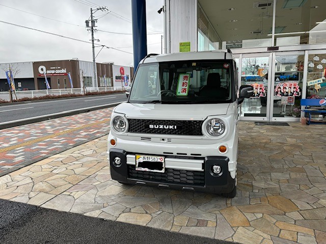 スペーシアギア ラジエータグリル 新型スズキ・スペーシア ギア 内装・外装など67枚 画像・写真 - webCG