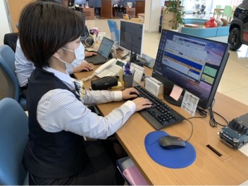 新入社員自己紹介リレー