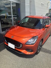 スイフト納車　フレイムオレンジパールメタリック