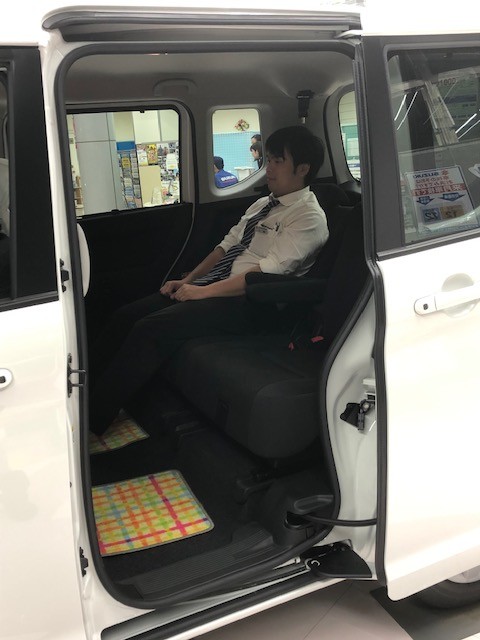 便利なスライドドア 燃費に良いハイブリッドのお車といえば スタッフによるクルマ紹介 お店ブログ スズキ新潟販売株式会社 スズキアリーナ新潟 便利なスライドドア 燃費に良いハイブリッドのお車といえば スタッフによるクルマ紹介 お店ブログ スズキ新潟販売株式会社 スズキアリーナ新潟