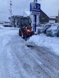 除雪作業～スズキの日やってます