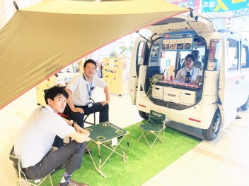 ソロキャンプにおすすめカータープ展示中！！