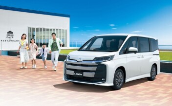 【新型ランディ】全車ハイブリッド化！進化したファミリーミニバンの魅力を徹底紹介