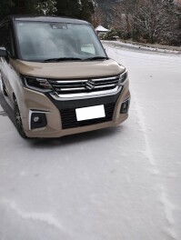 スタッドレスタイヤの準備はできていますか？