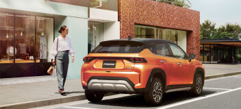 本能を刺激するクーペスタイルSUV　新型フロンクス誕生！！