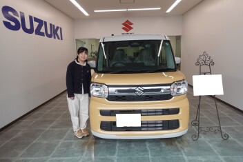 ボディカラーがお気に入り★スペーシア