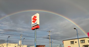 北斗店に虹が現れました！！！