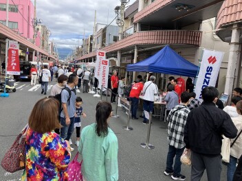 大盛況！軽トラ市