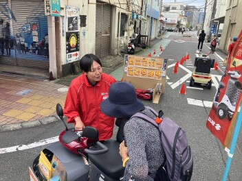 富士本町軽トラ市