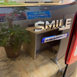 ワゴンRスマイルご覧ください♪
