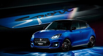 【限定販売】「スイフトスポーツ ZC33S Final Edition」走りのDNAが究極進化