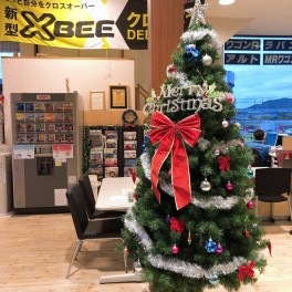 １２月といえば、スタッドレスタイヤとクリスマスツリー！