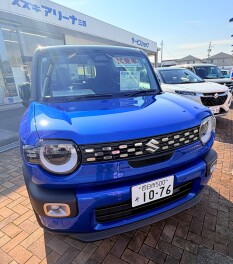 クロスビー試乗車あります！！