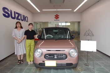 チェックのシートがお気に入り【ラパン】