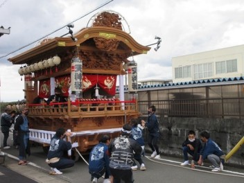 地域のお祭りがありました