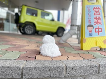 雪だるまつくーろーう