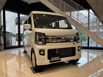 【NEW展示車】　エブリイワゴン　入庫しました！