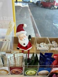 クリスマス飾り　始めました