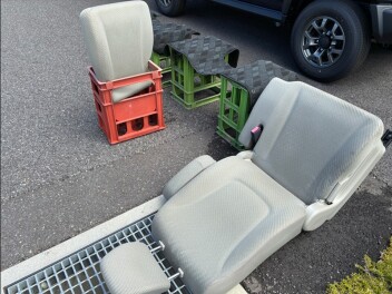 中古車展示に向けて仕上げ中です。