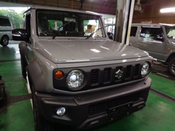 ジムニーが入荷しました