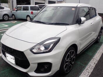 スイフトスポーツご納車させて頂きました！