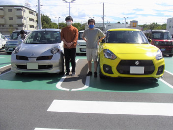 第２８号　スイフトスポーツご納車おめでとうございます。