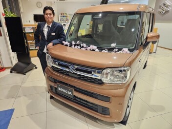 展示車変えてみました！！