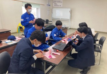 とある日の新入社員の様子！