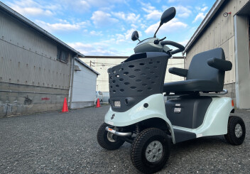 【新入社員研修④】 セニアカー研修！